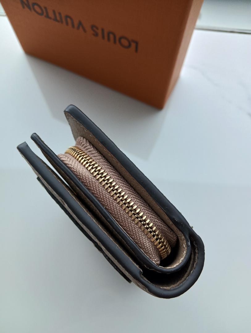 LOUIS VUITTON アンプラント ポルトフォイユ・クレア