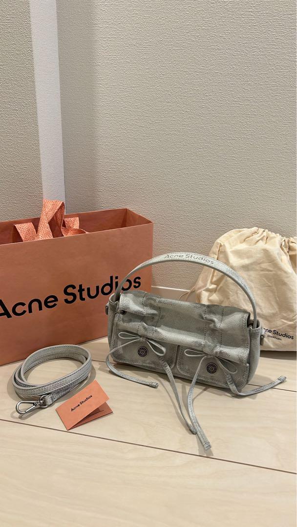 Acne Studios マルチポケット マイクロバッグ
