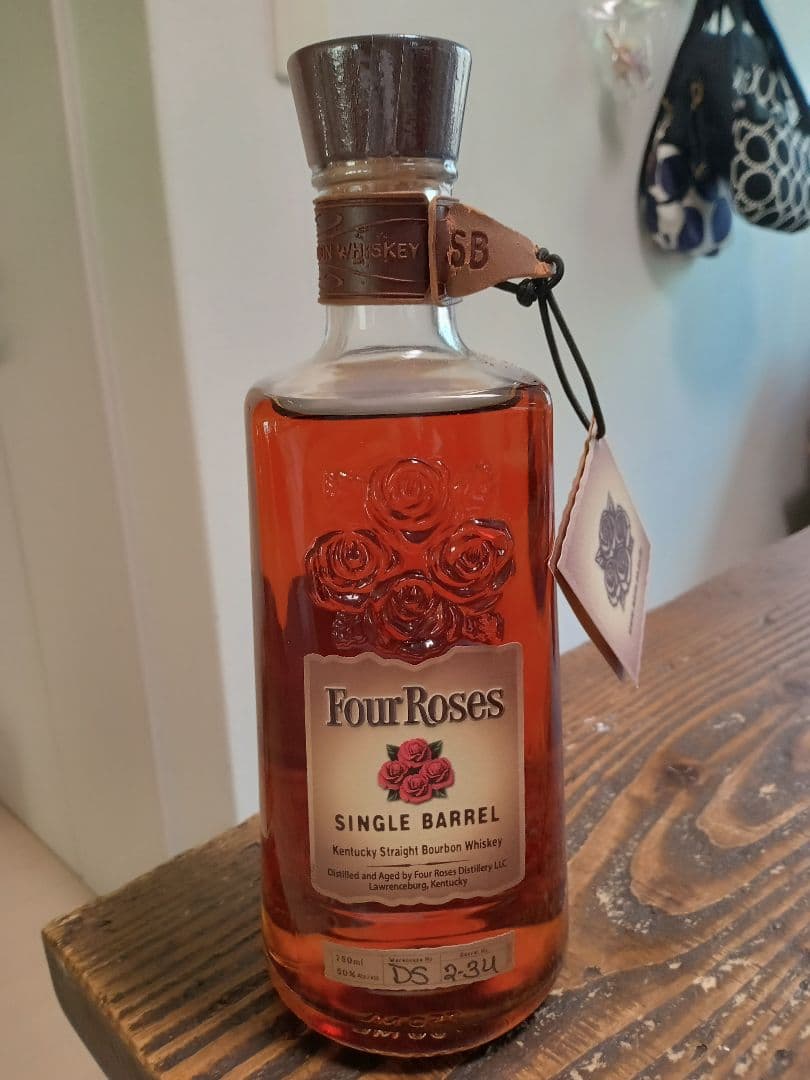 フォアローゼズシングルバレルFourRosesSingleBarrel 旧ラベル