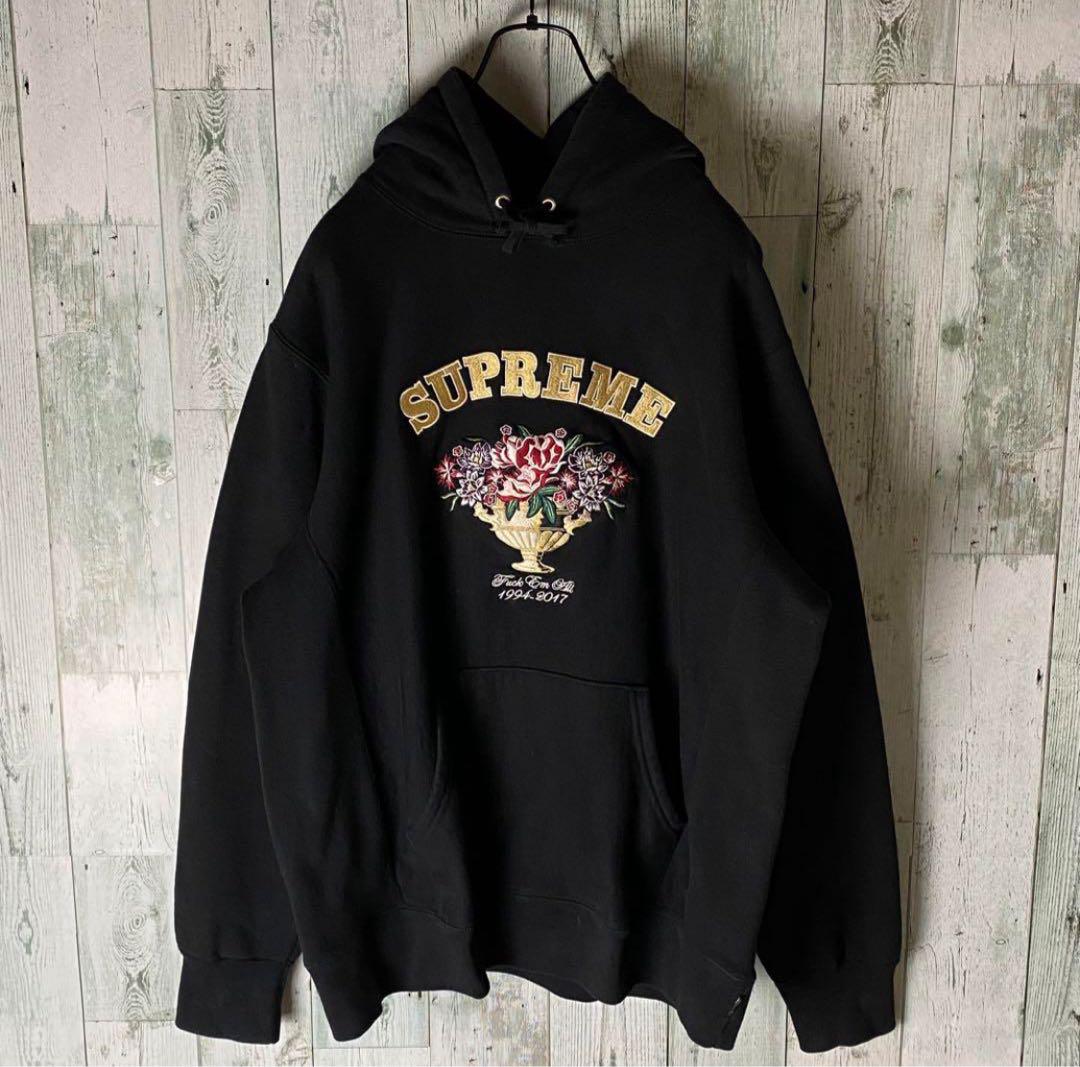 【激レア】SUPREME NIKE パーカー　黒　スウェット　刺繍　シュプリーム Supreme 22SS Nike Arc Crewneckコラボ刺繍丸首シュプリーム