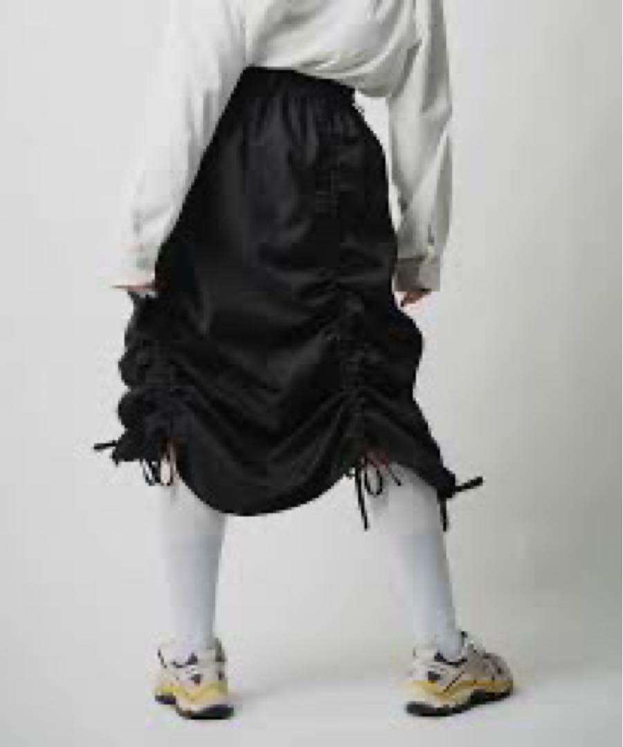 パンツ NOT CONVENTIONAL string skirt