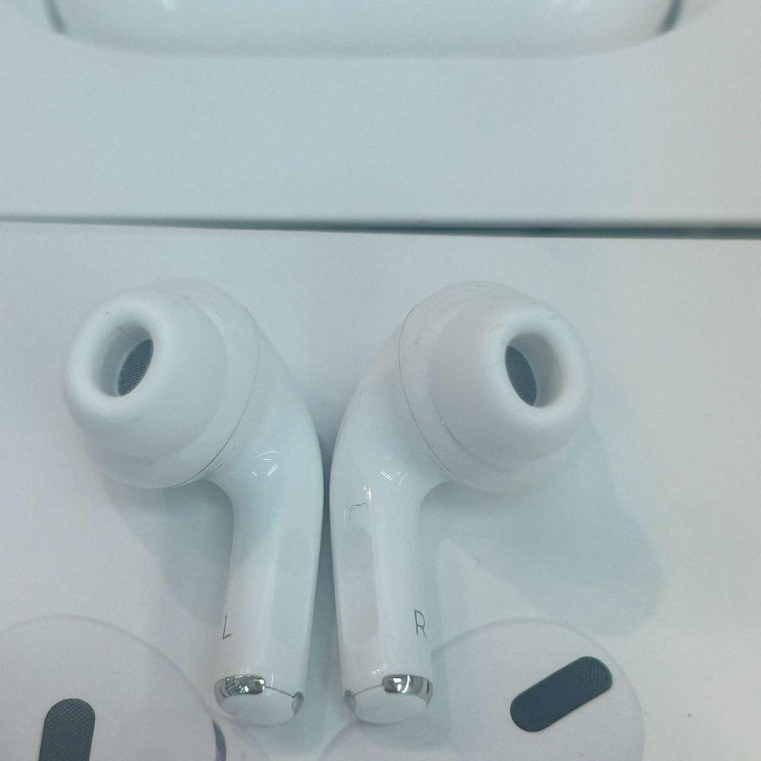 Apple AirPods Pro 第1世代 lightning エアポッツプロ
