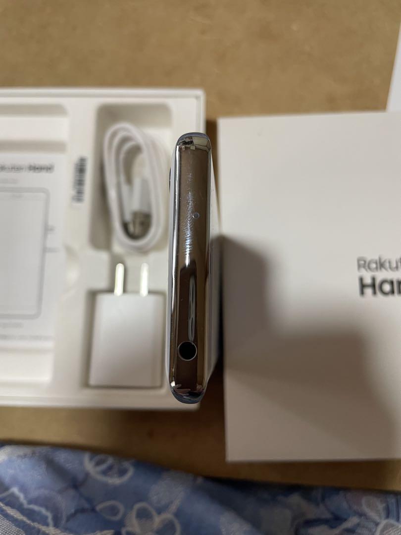 Rakuten Hand 4G 64GB P710 ホワイト