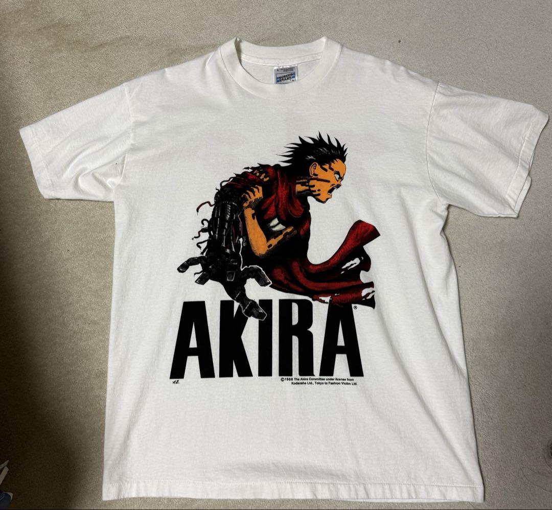 アキラ　Tシャツ