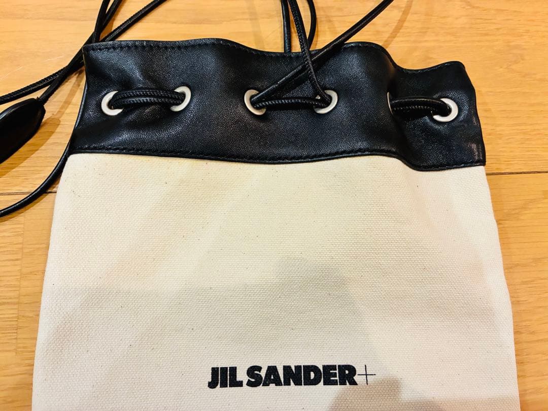 【美品】JILSANDER ジルサンダー ドローストリング ミニショルダーバッグ 【美品】JILSANDER ジルサンダー ドローストリング ミニショルダーバッグ