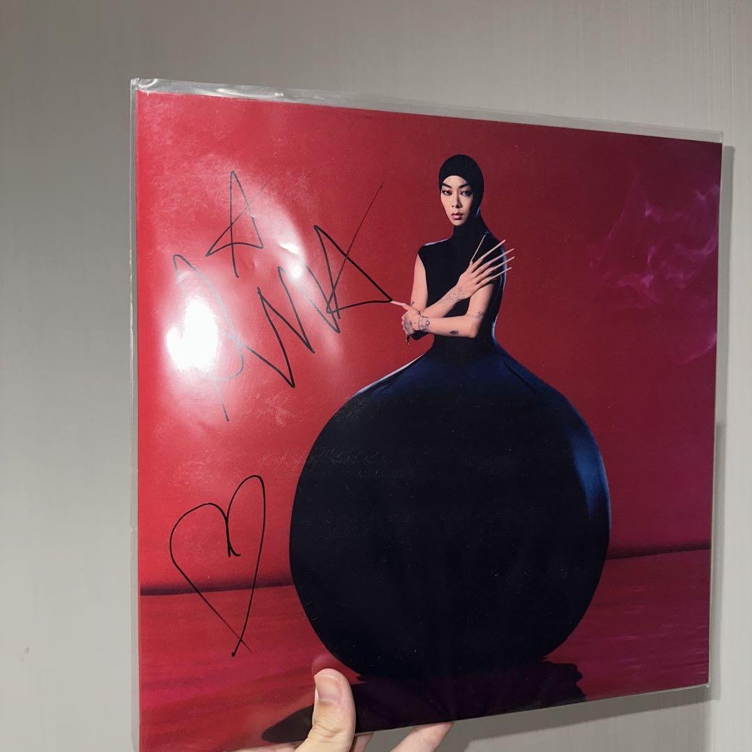 RINA SAWAYAMA HOLD THE GIRL 直筆サイン入りレコード盤