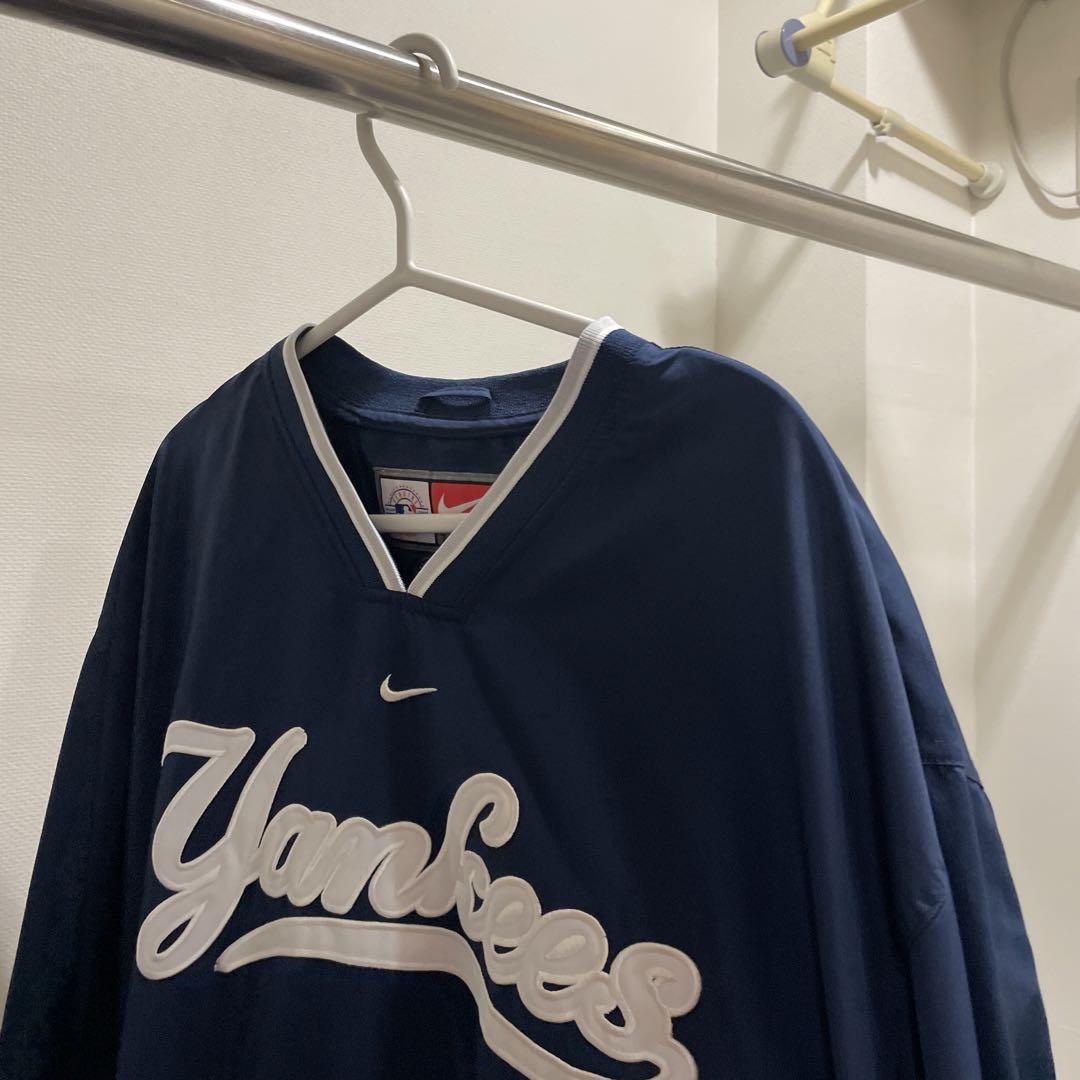 ヤンキース ナイロン プルオーバー NIKE ナイキ MLB - メルカリ ヤンキース ナイロン プルオーバー NIKE ナイキ MLB - メルカリ