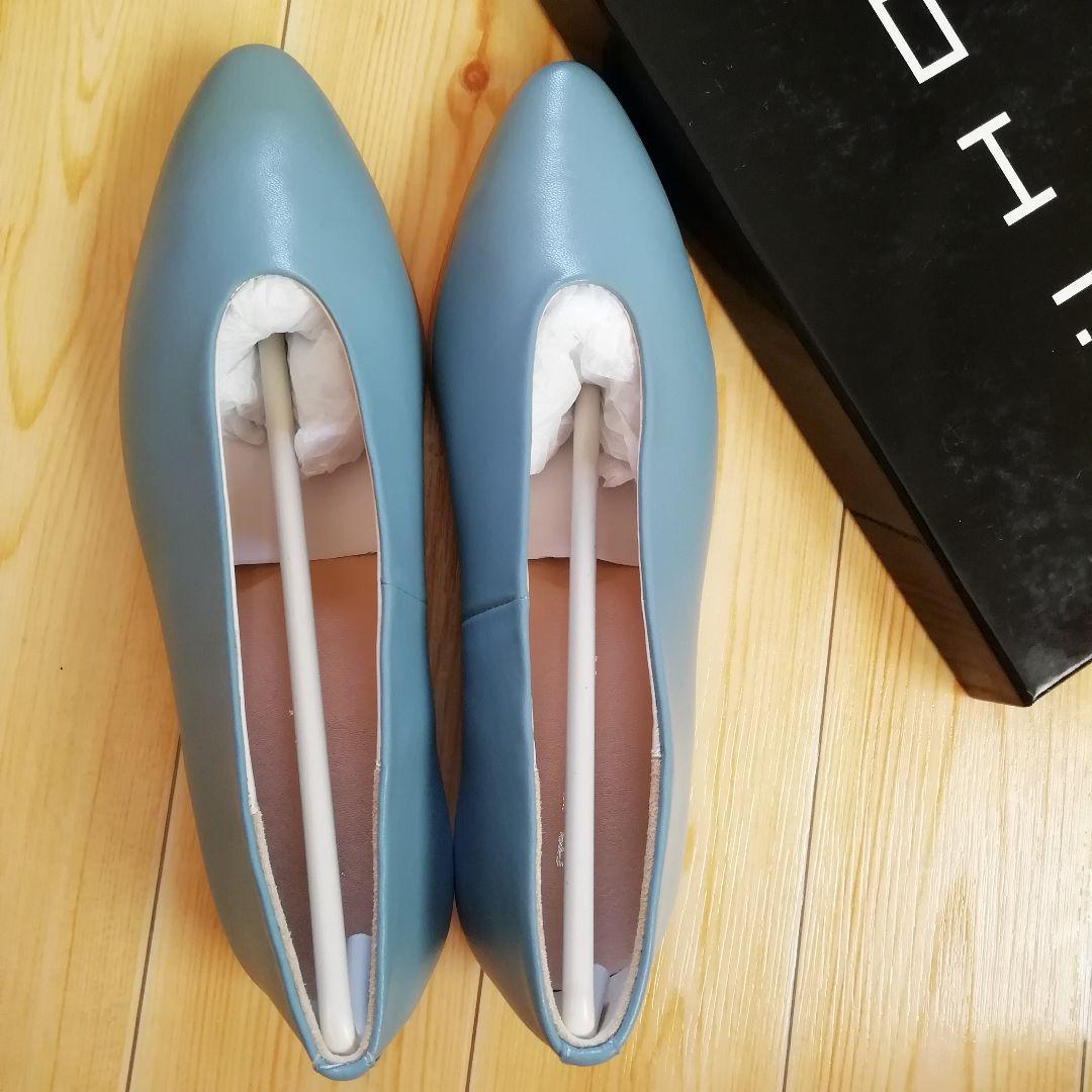 MOHI … フラットパンプス　本革　新品未使用　くすみブルー