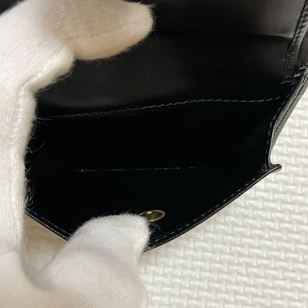 未使用　Salvatore Ferragamo レザー二つ折り財布　ミニ財布　黒