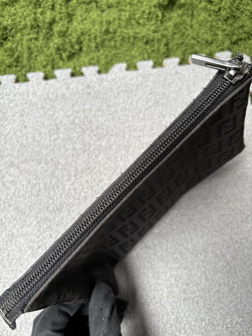 FENDI フェンディ ズッカポーチ 小物入れキャン バス レザー 革ブラック
