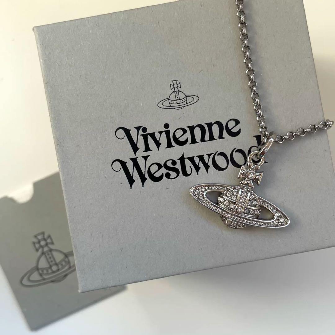Vivienne Westwood 土星モチーフネックレス シルバー Vivienne Westwood 土星ネックレス - メルカリ
