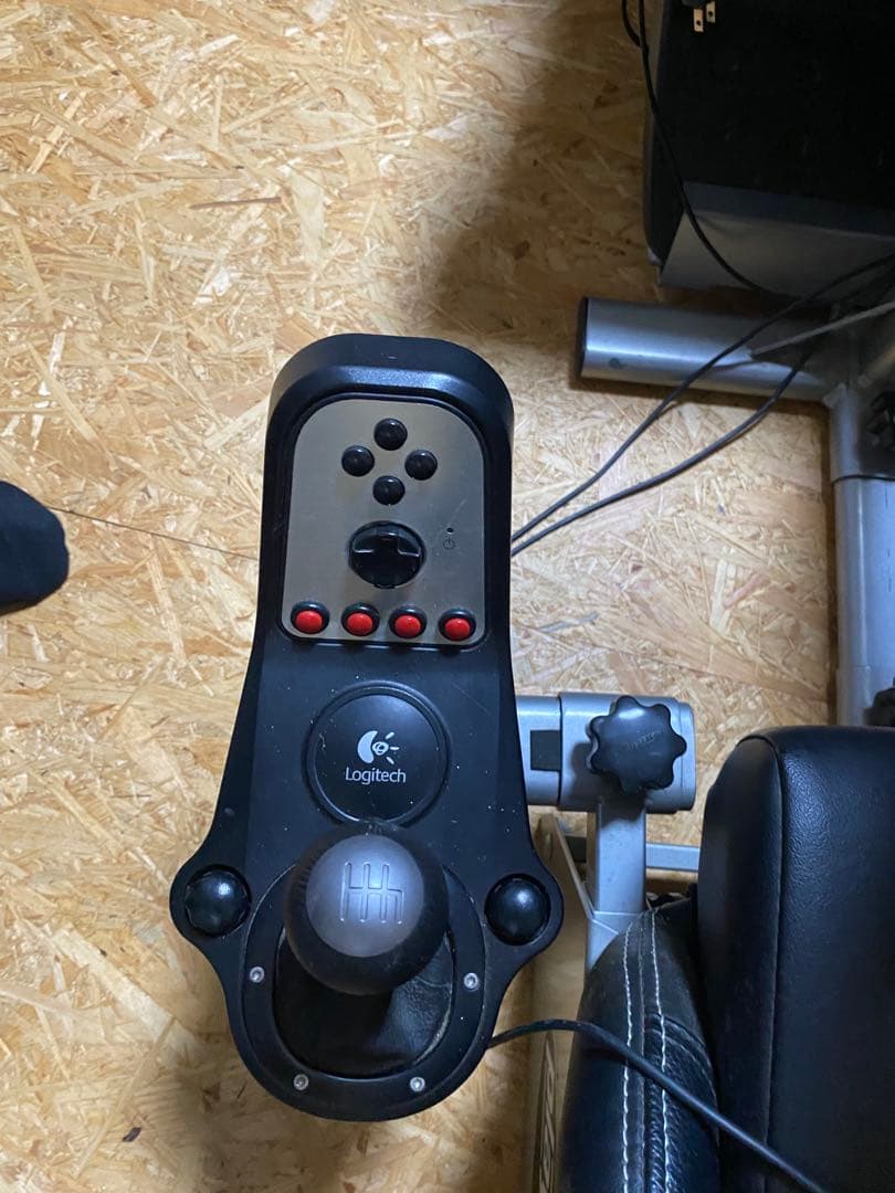 Logitech G27 ハンドルコントローラー椅子 引き取り希望コメント必須