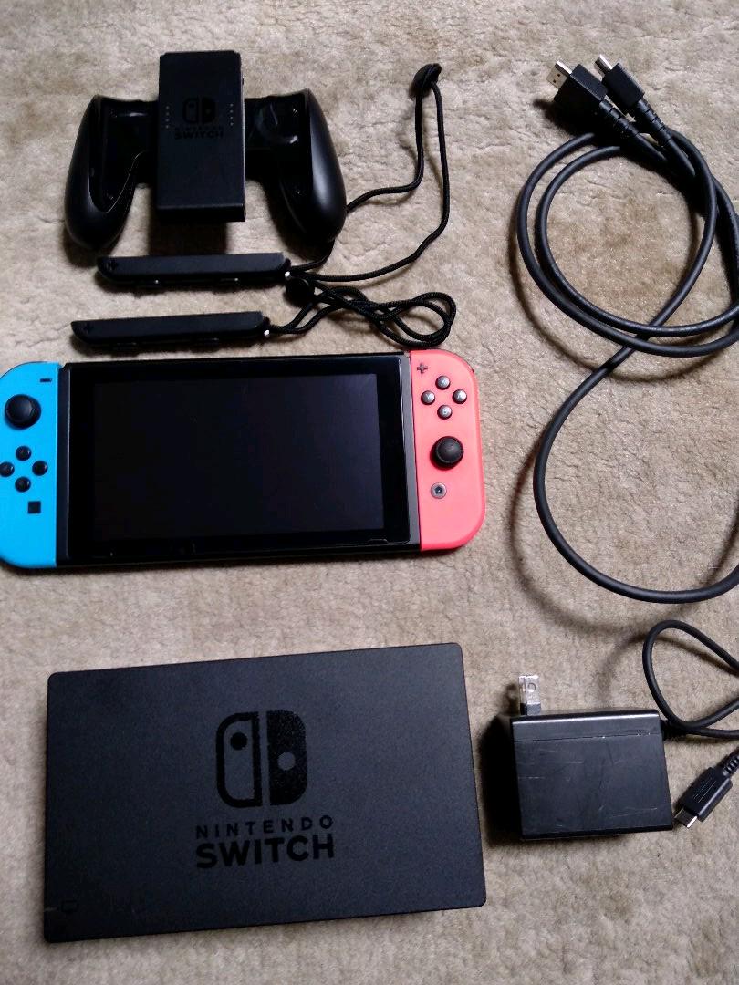 新品限定SALE Nintendo Switch 本体 キャリングケース付き Kkj6m-m14808616303 低価お買い得