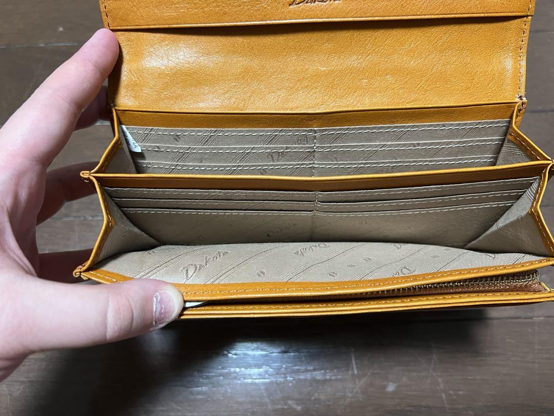 Dakota オスピタリタ フラップ長財布