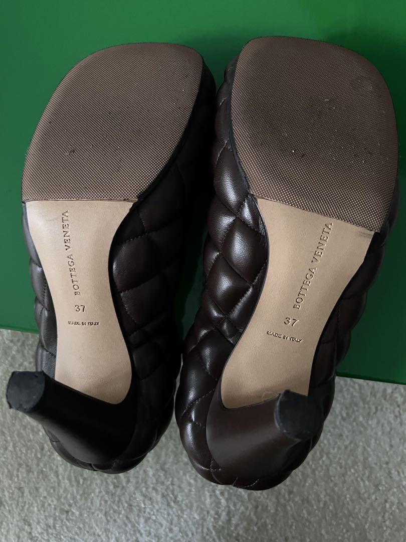 Bottega Veneta パデッドカセット キルティング ヒール パンプス