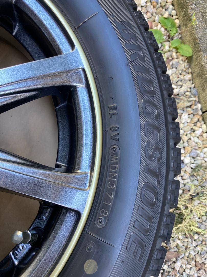 BRIDGESTNE STUDRESS VRX ブリヂストン スタッドレスタイヤ BRIDGESTNE STUDRESS VRX ブリヂストン スタッドレスタイヤ