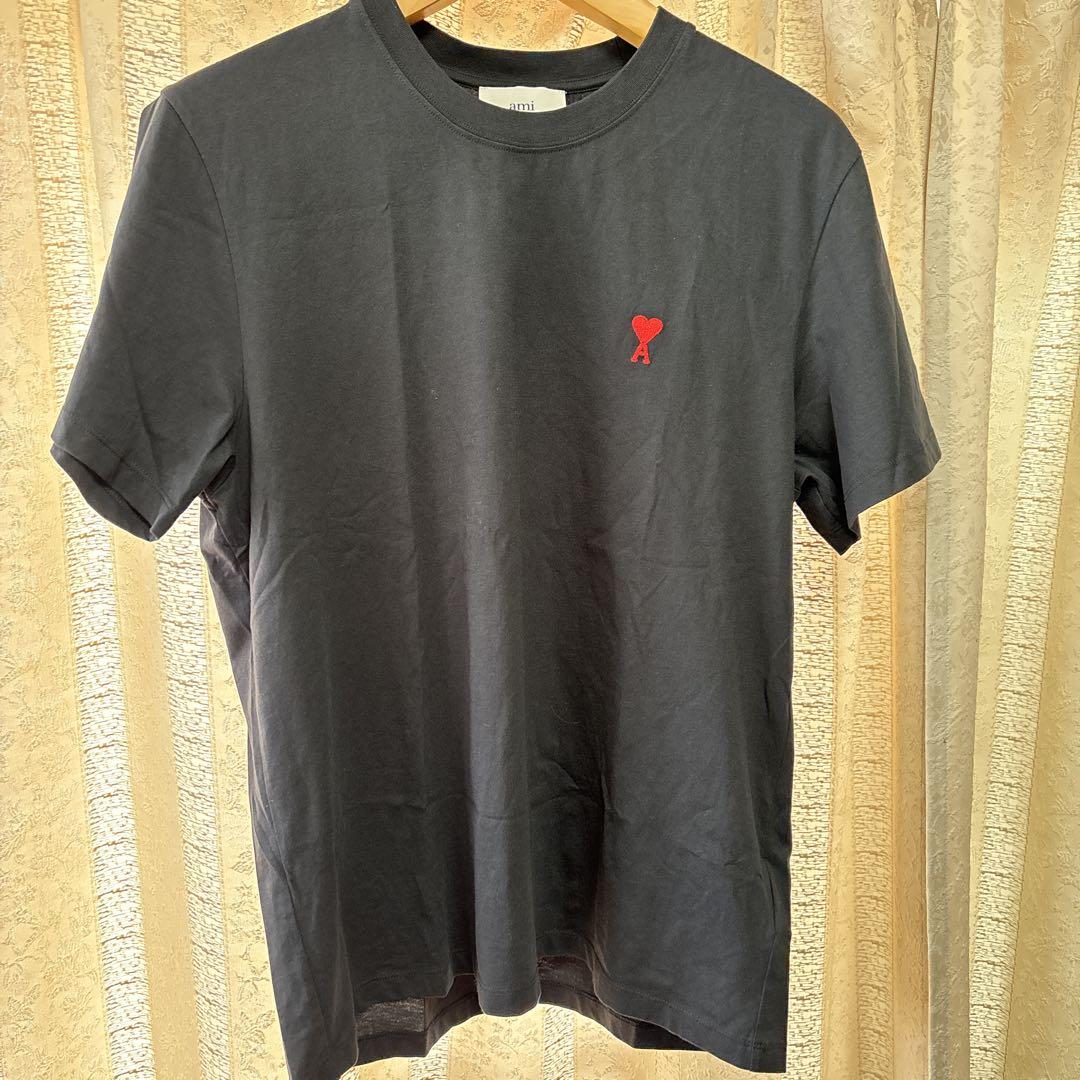 ami 黒 Tシャツ 赤いハート刺繍 - メルカリ