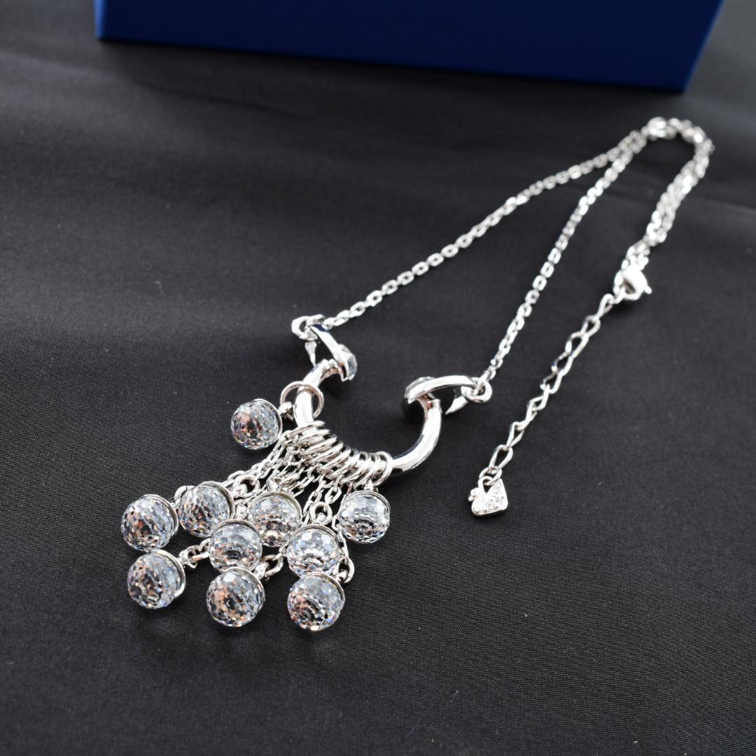 スワロフスキー swarovski ネックレス シルバー クリスタルボール 箱付