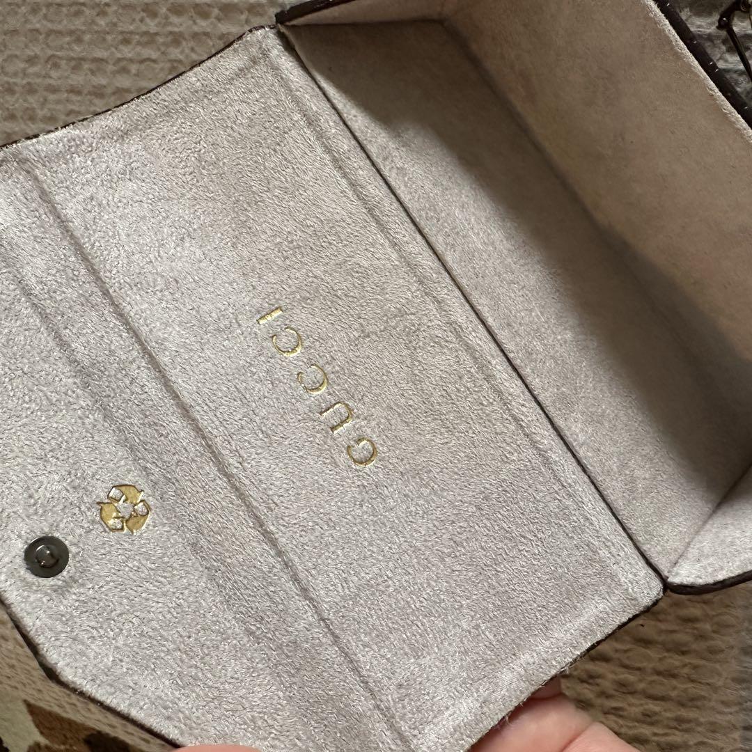 未使用　Gucci グッチ　サングラス　ケースつき