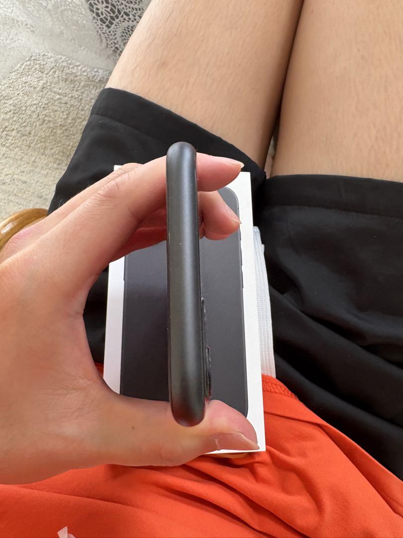 Apple iPhone 11 本体 ブラック