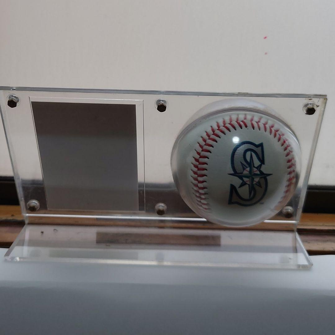 2001年イチロー　サインボール　カード