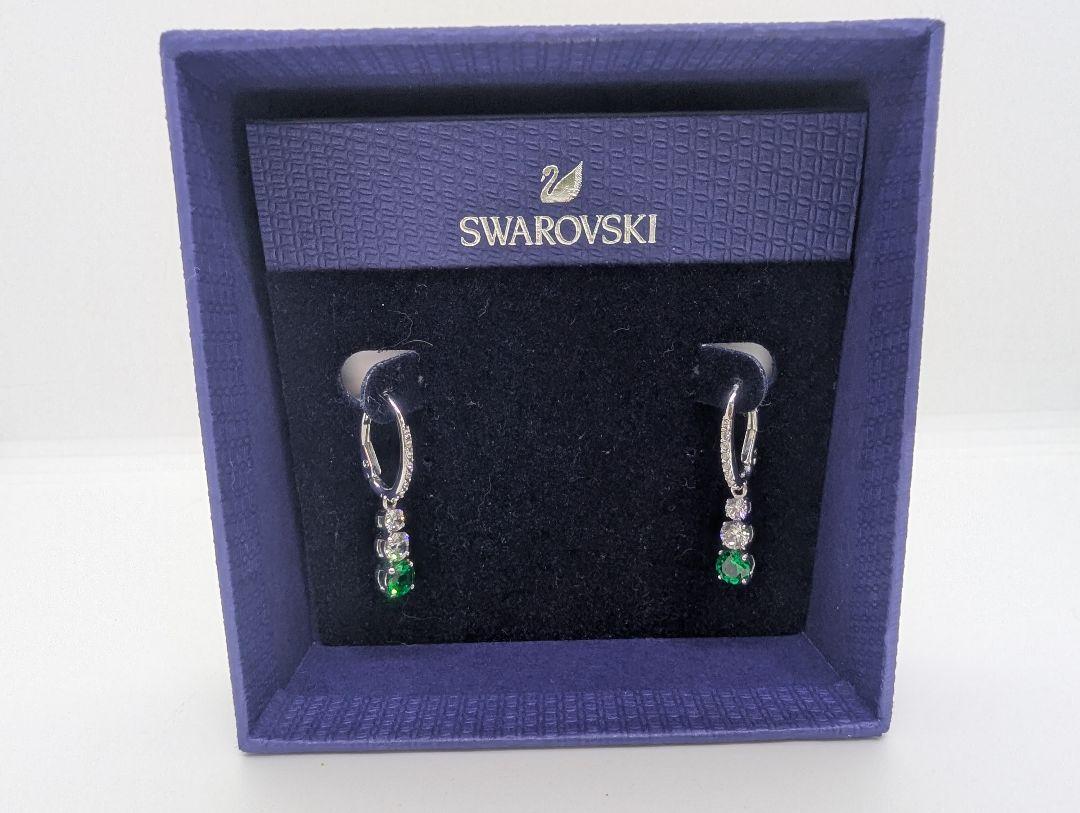 （S.K）Swarovski 緑クリスタル フックピアス