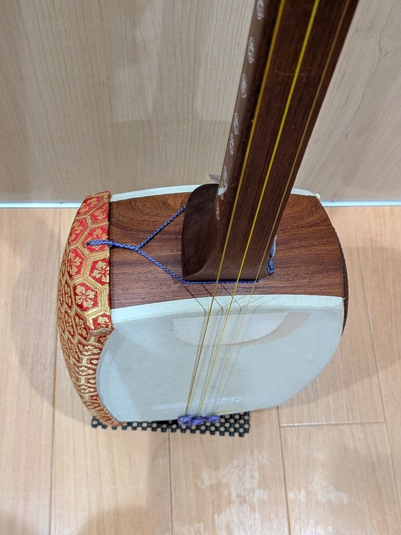 三味線　皮破れなし