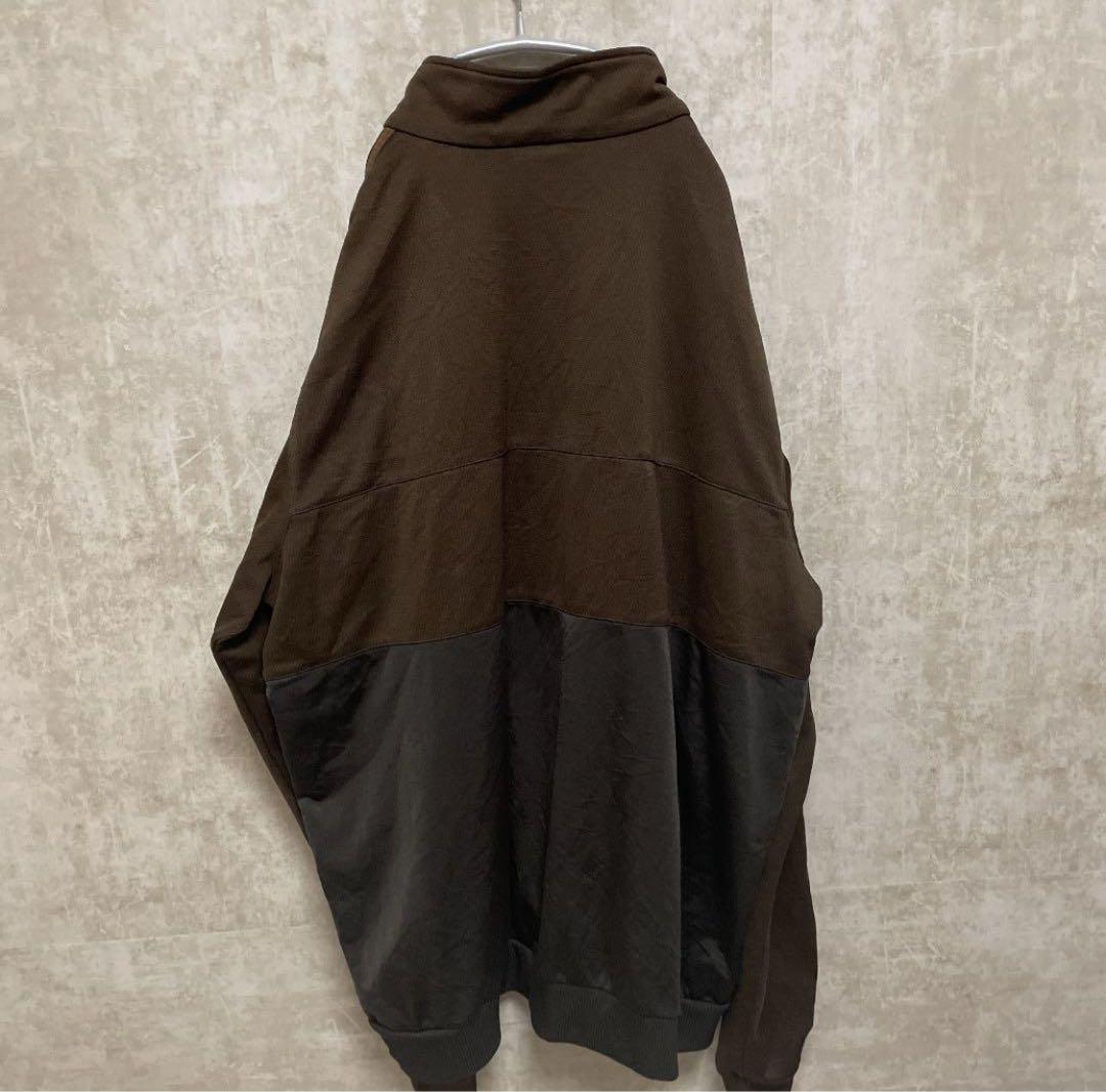 adidas トラックジャケット 茶色
