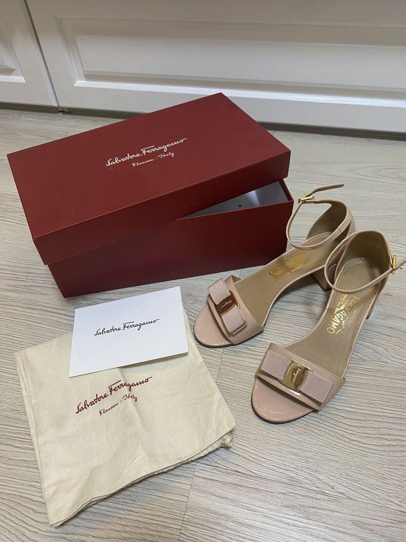 Salvatore Ferragamo フェラガモ ピンク サンダル