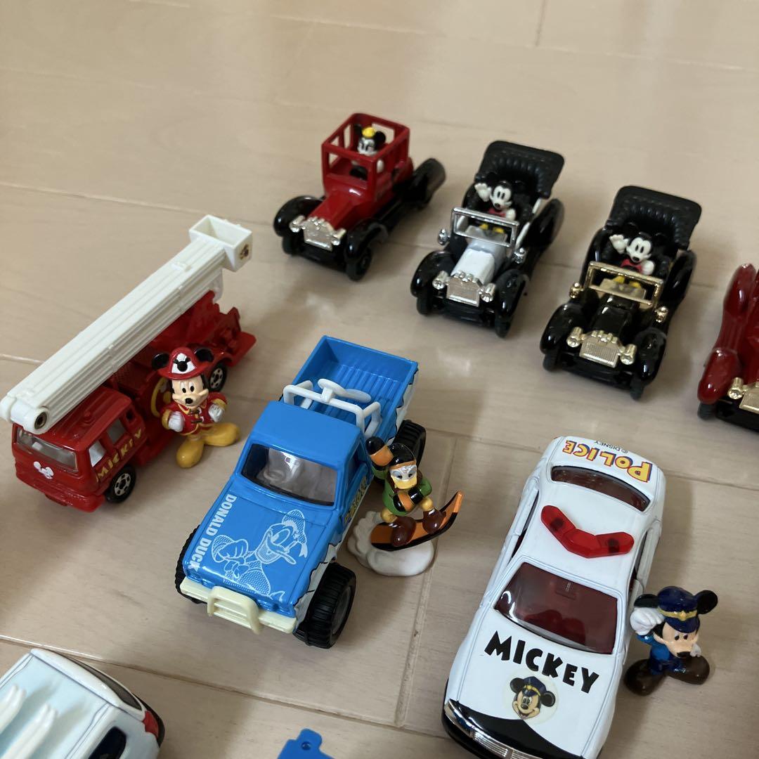 ディズニー トミカ　フィギュア付きミニカー　21台　レア！