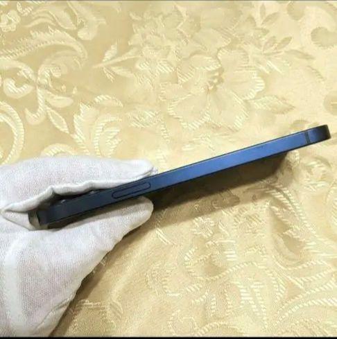 iPhone12 アイフォン　中古ですが画面とバッテリーを新品に交換済です