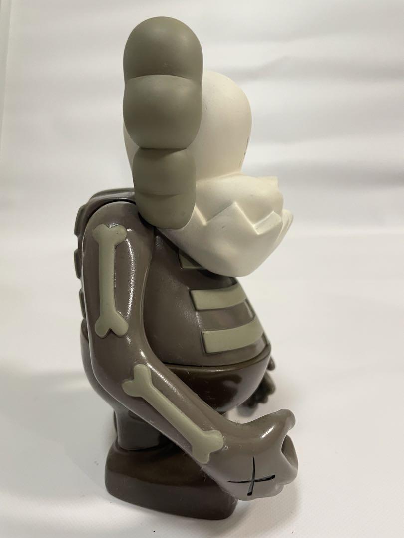 KAWS×BOUNTY HUNTER  スカル君 フィギュア