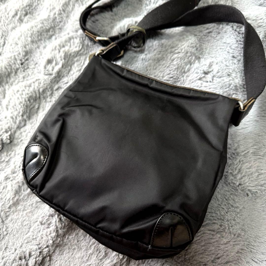 美品 Felisi ショルダーバッグ ブラック ナイロン×レザー 04-4 2層