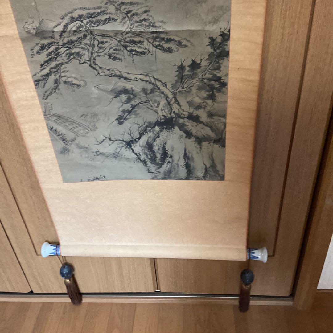 中国画 紙本水墨山水図 作者不詳 落款印在 収納箱 軸先陶器軸 中国画 紙本水墨山水図 作者不詳 落款印在 収納箱 軸先陶器