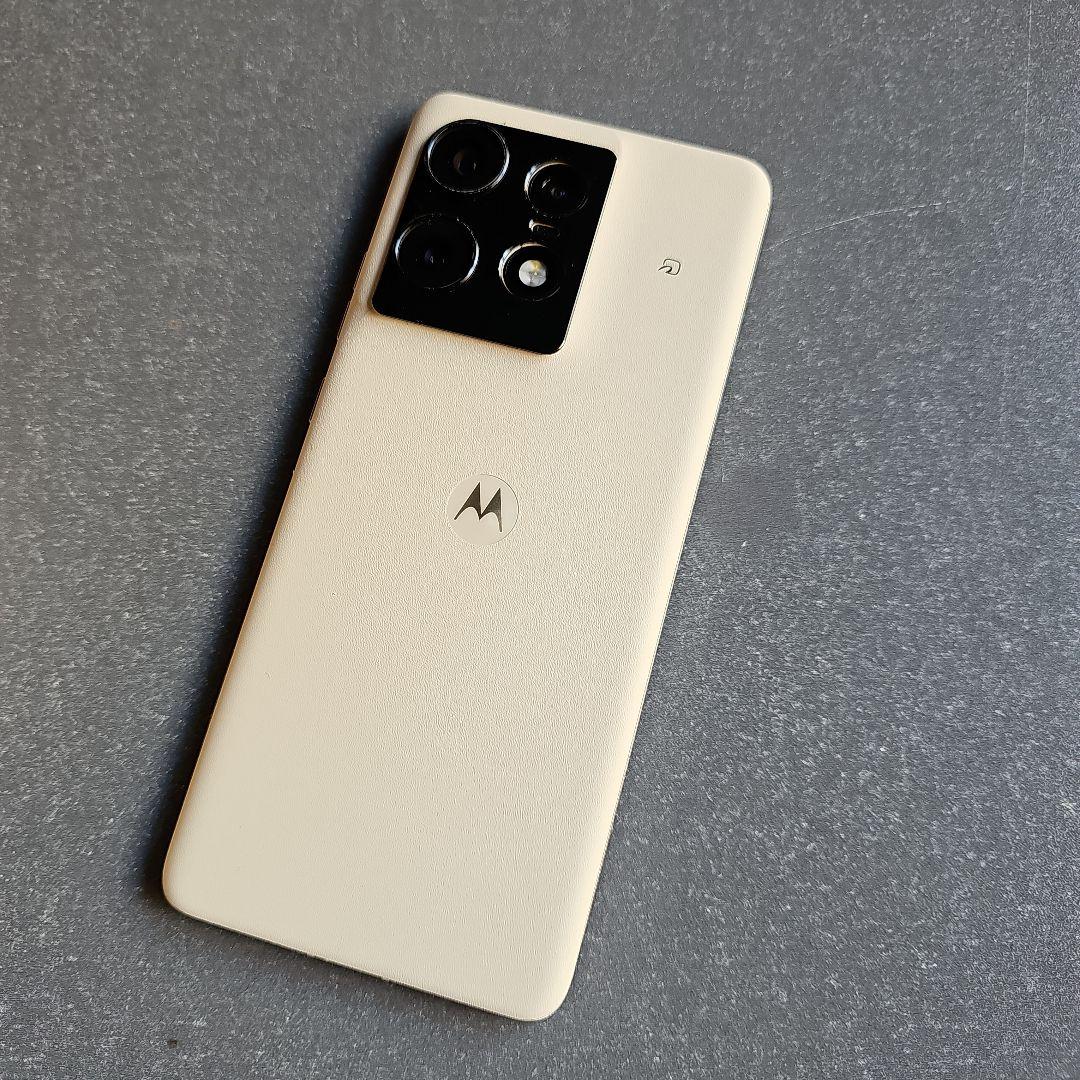 motorola edge 50s pro 白色