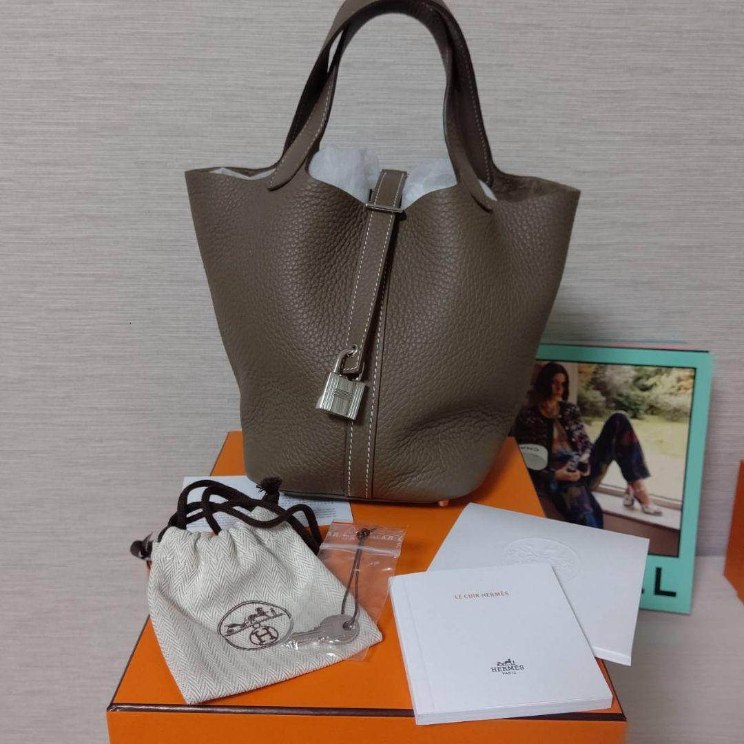 ブラック レースタンクトップ 5,344円