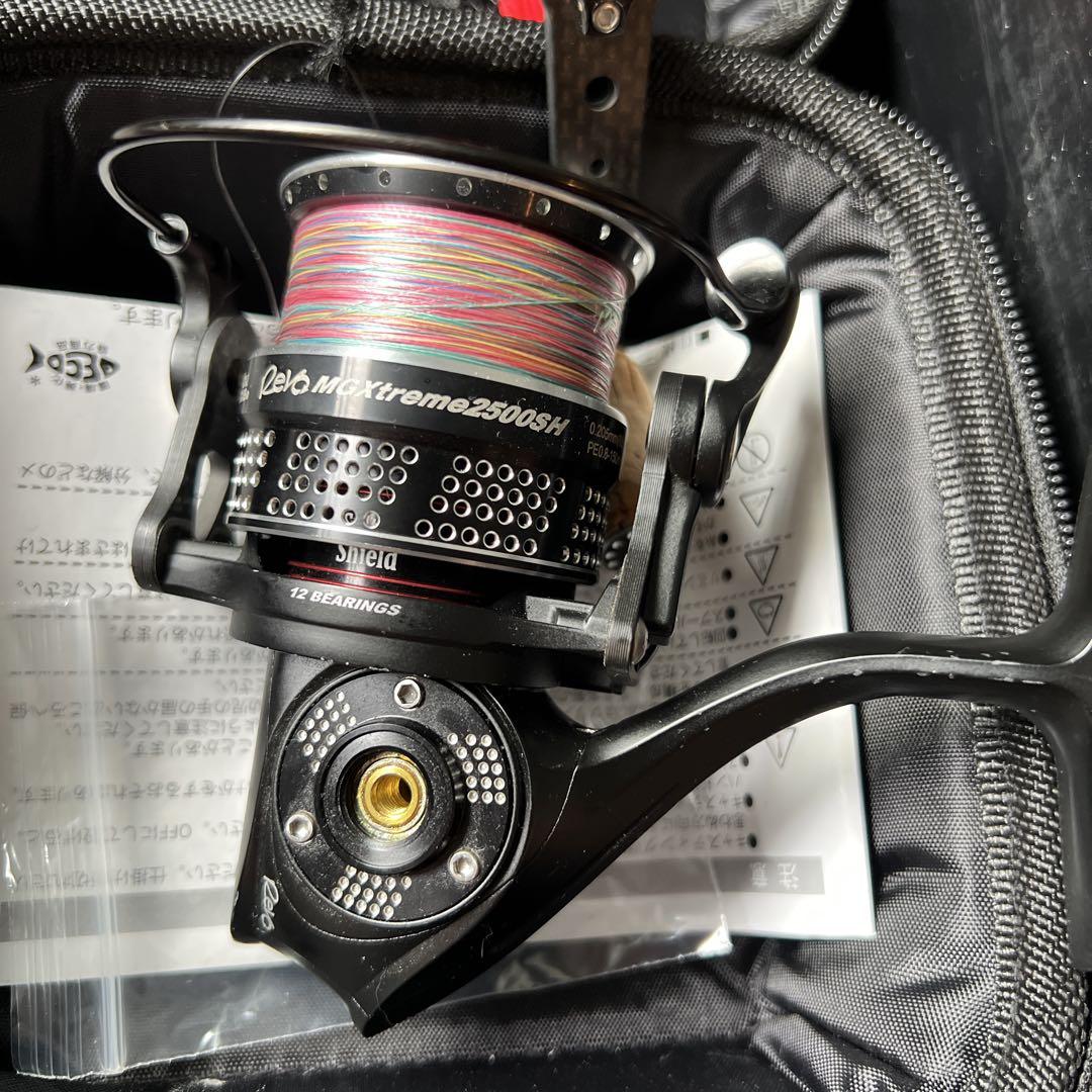 リール Abu Garcia Revo MGXtreme 2500SH