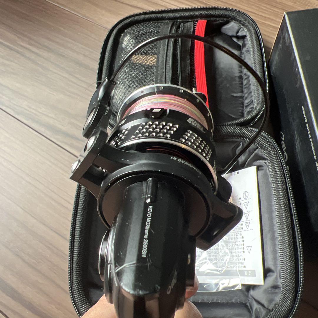 リール Abu Garcia Revo MGXtreme 2500SH