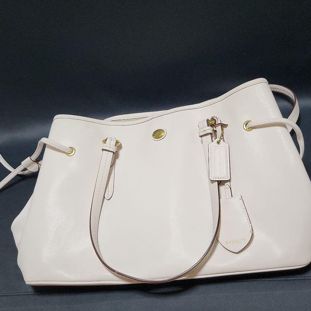 美品】 COACH コーチ トートバッグ ドローストリング キャリーオール - メルカリ 美品】 COACH コーチ トートバッグ ドローストリング キャリーオール - メルカリ