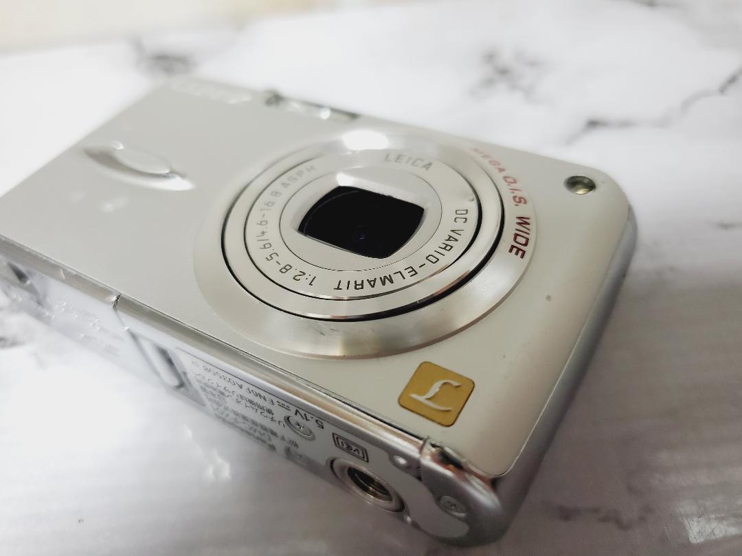 【RM73】Panasonic LUMIX DMC-FX01 デジカメ