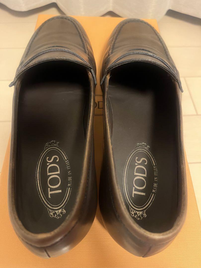 TOD'S ダークブラウン　ローファー