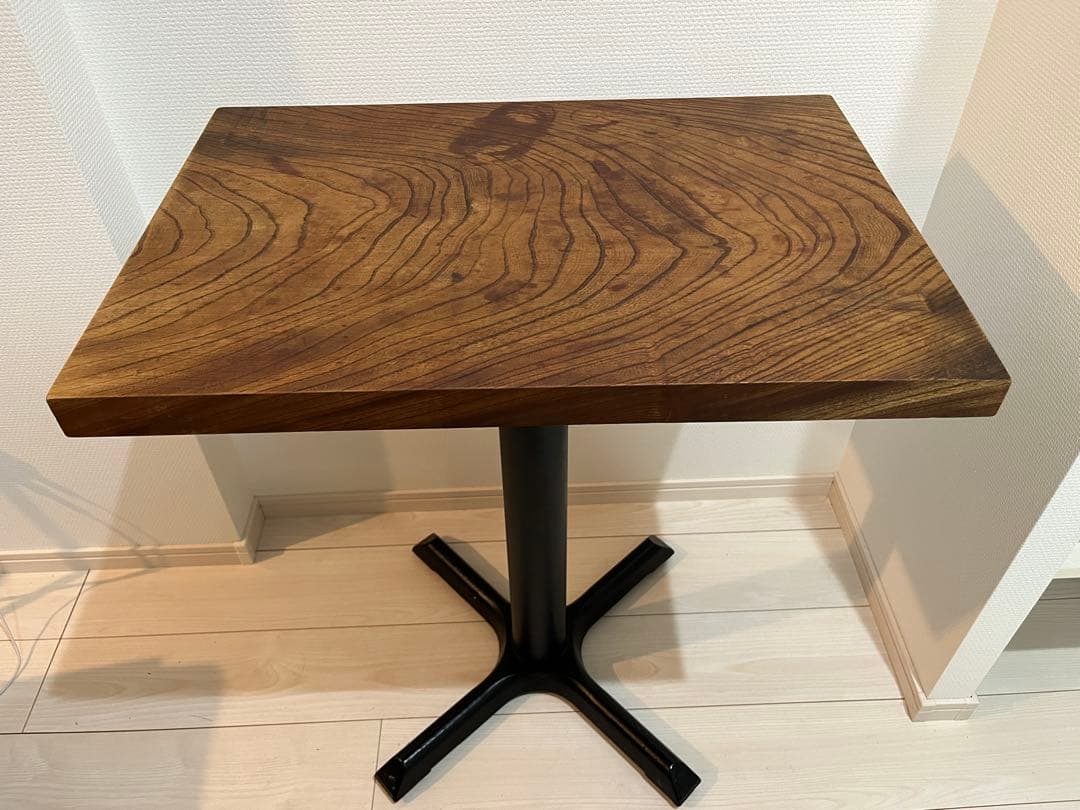 ★アンティーク★カフェテーブル【ケヤキ一枚板】 ★アンティーク★カフェテーブル【ケヤキ一枚板】