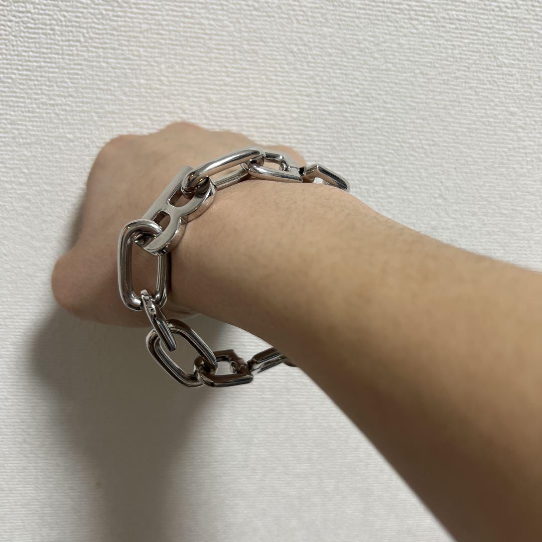 バレンシアガブレスレット