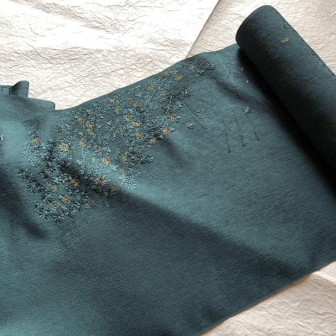 ￼正絹訪問着反物、刺繍、ハ掛付き