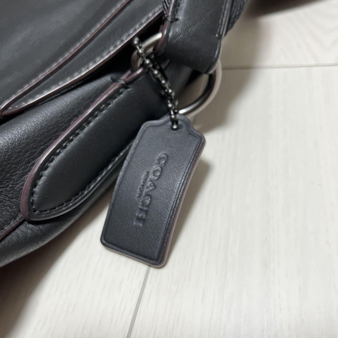 coach ブラックレザー メッセンジャーバッグ