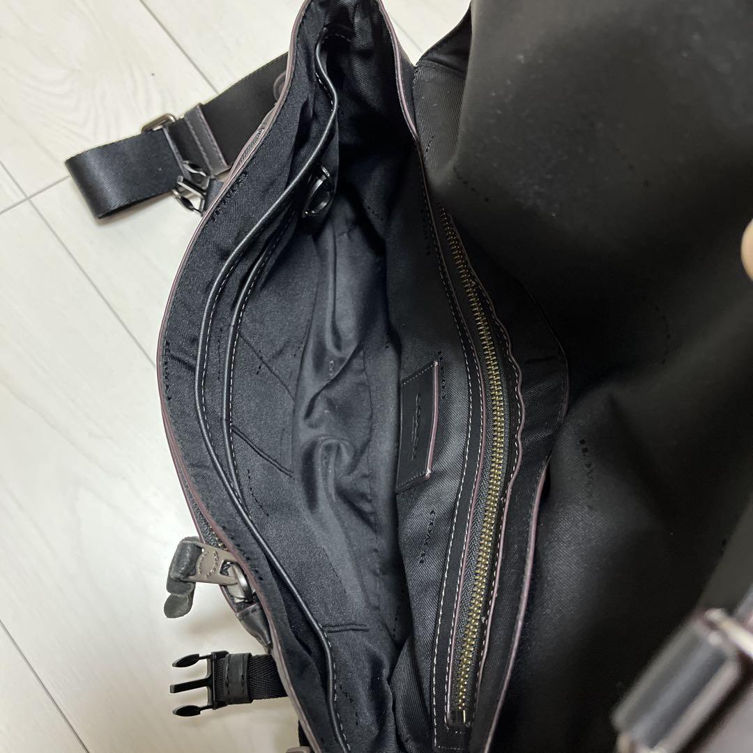 coach ブラックレザー メッセンジャーバッグ