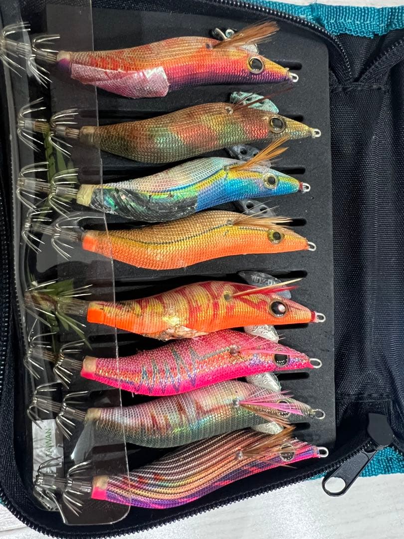 エギ2.5号セットケース付き - メルカリ