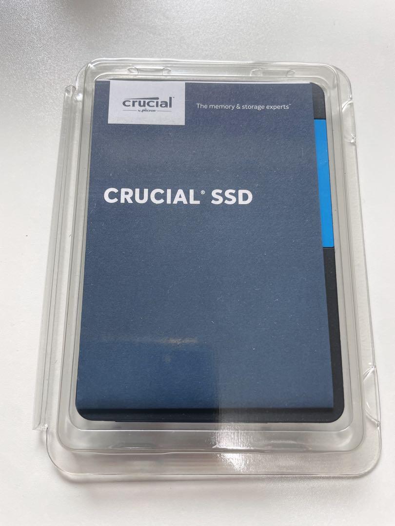 新品未使用品 crusial SSD 240GB