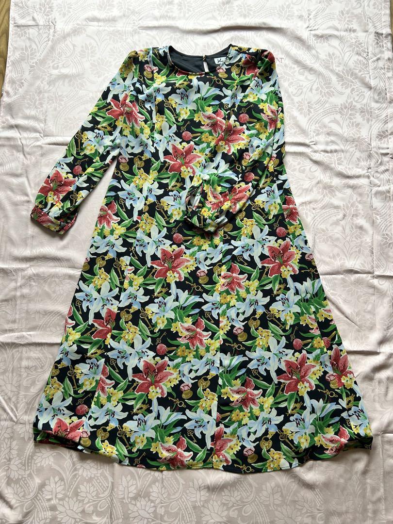 ハナイユキコ花柄長袖ワンピース「極美品」