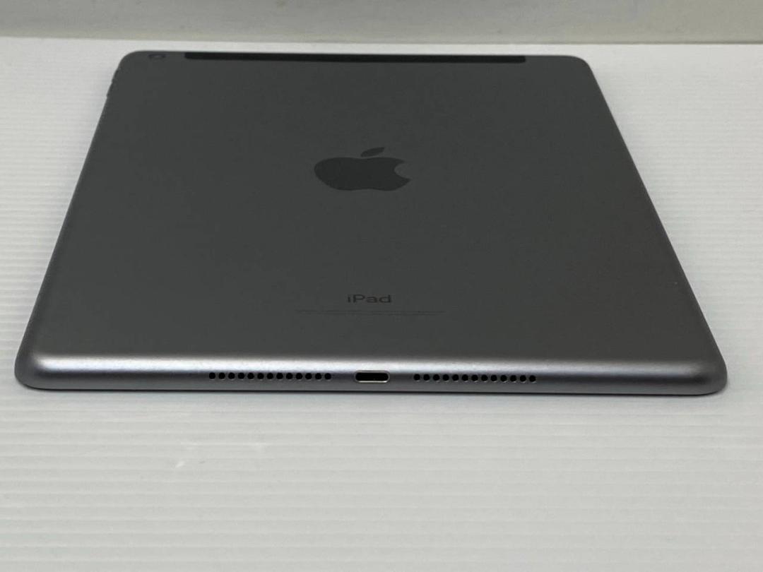 iPad6 9.7 32GB Wi-Fi+Cellurar スペースグレイ⑰